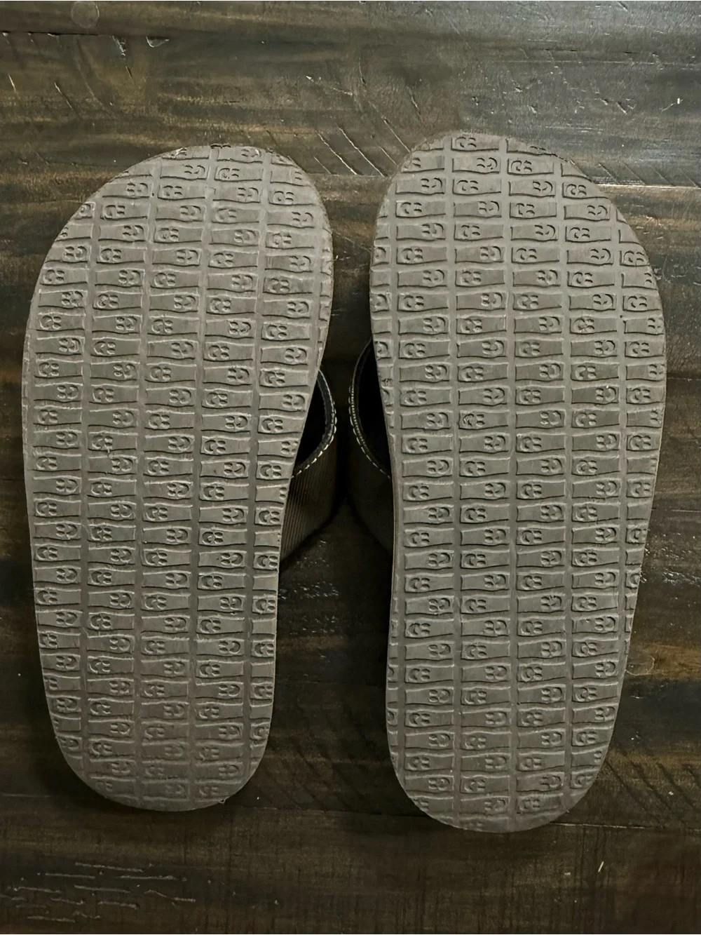 Sanuk Root Beer Cozy Flip Flops Kids Size 2-3 Youth Thong Sandals Faux Leather